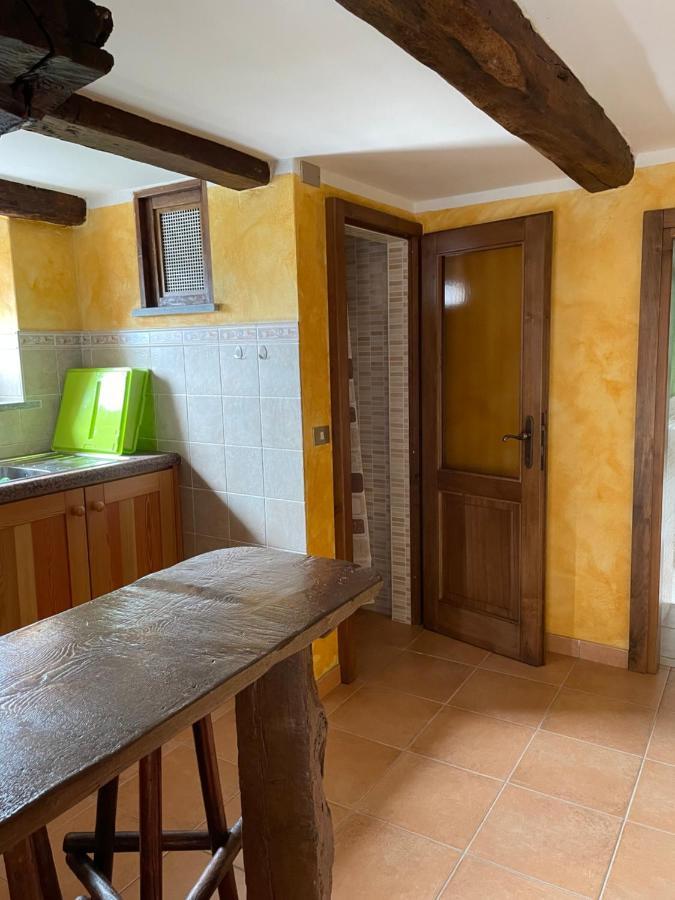 多莫多索拉Casa Vacanze La Carbunera别墅 外观 照片