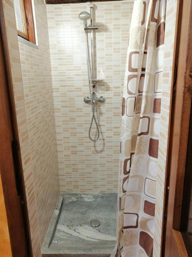 多莫多索拉Casa Vacanze La Carbunera别墅 外观 照片